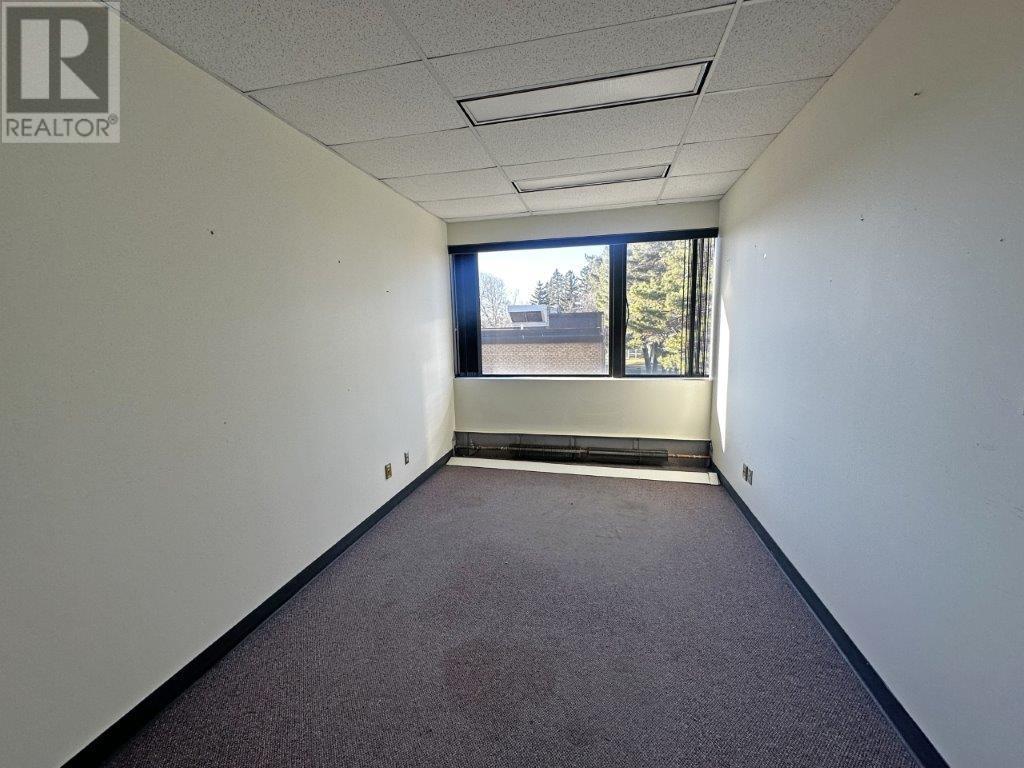 Photo 40 of 1805 Arthur Street Second Floor, Thunder Bay ON