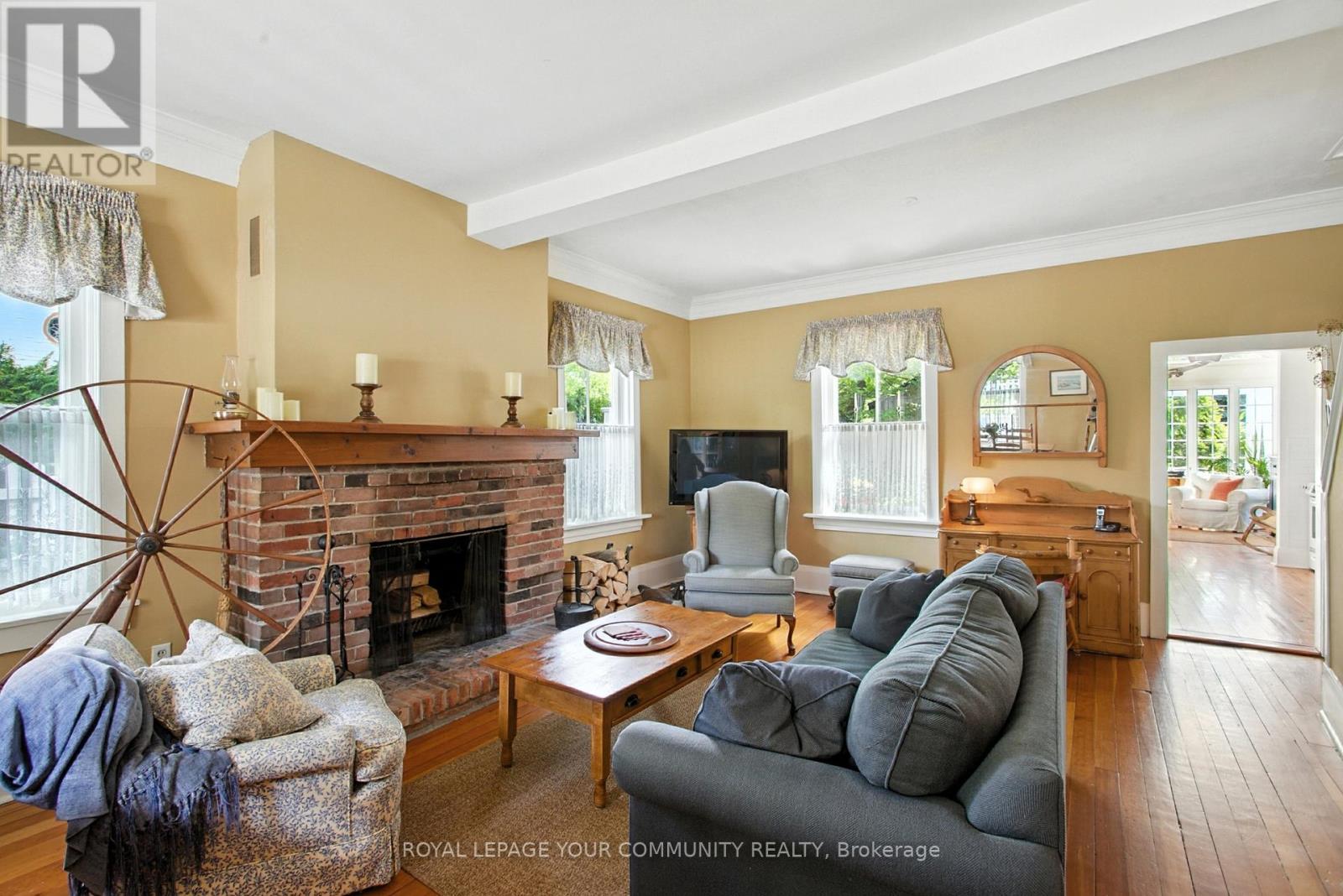 Photo 10 of 39 Colborne Street, Markham ON