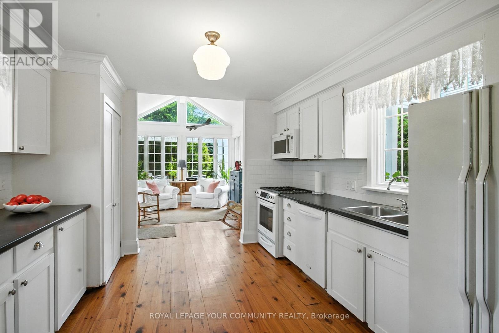 Photo 16 of 39 Colborne Street, Markham ON
