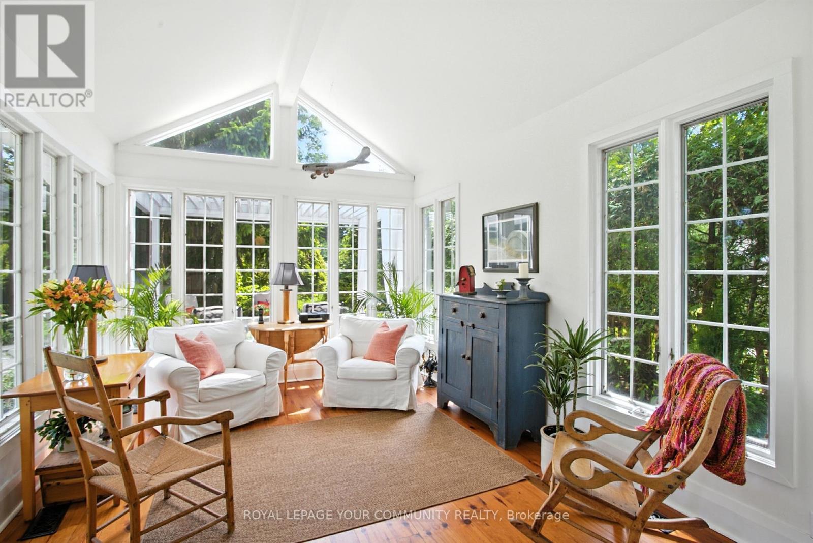 Photo 17 of 39 Colborne Street, Markham ON