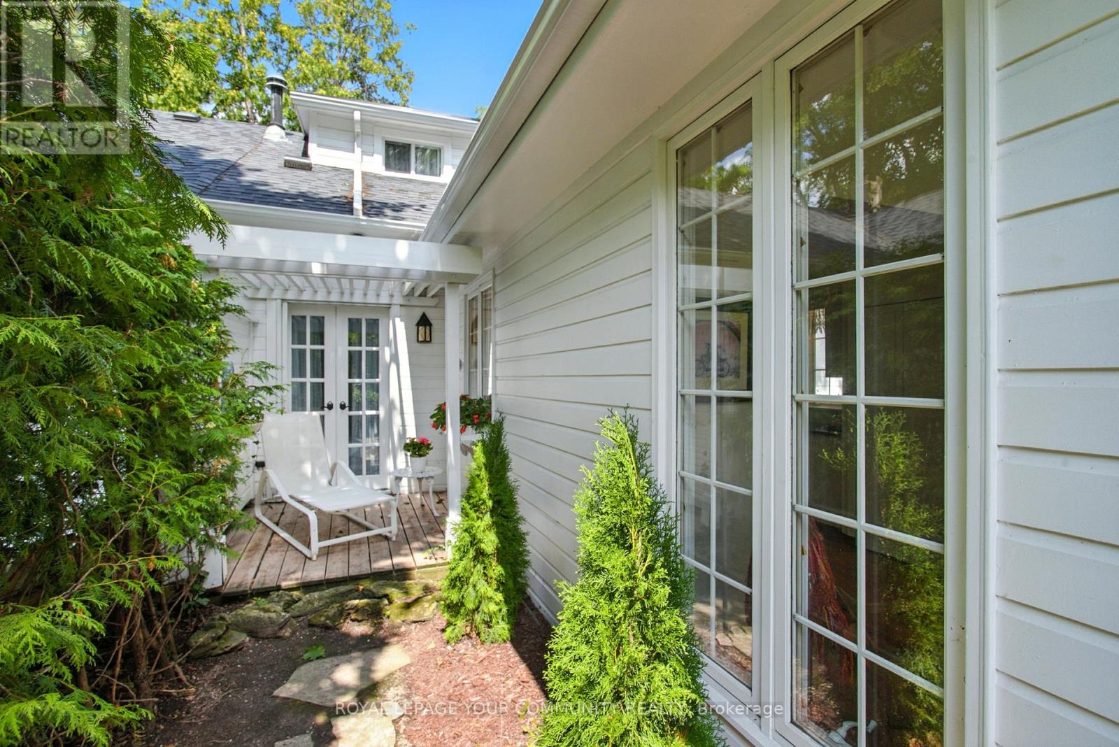 Photo 22 of 39 Colborne Street, Markham ON