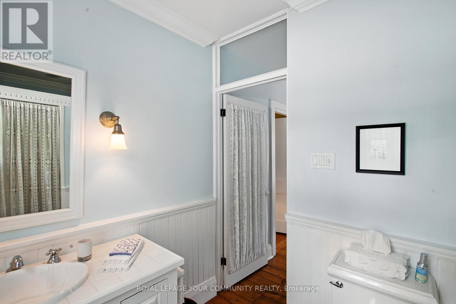 Photo 25 of 39 Colborne Street, Markham ON