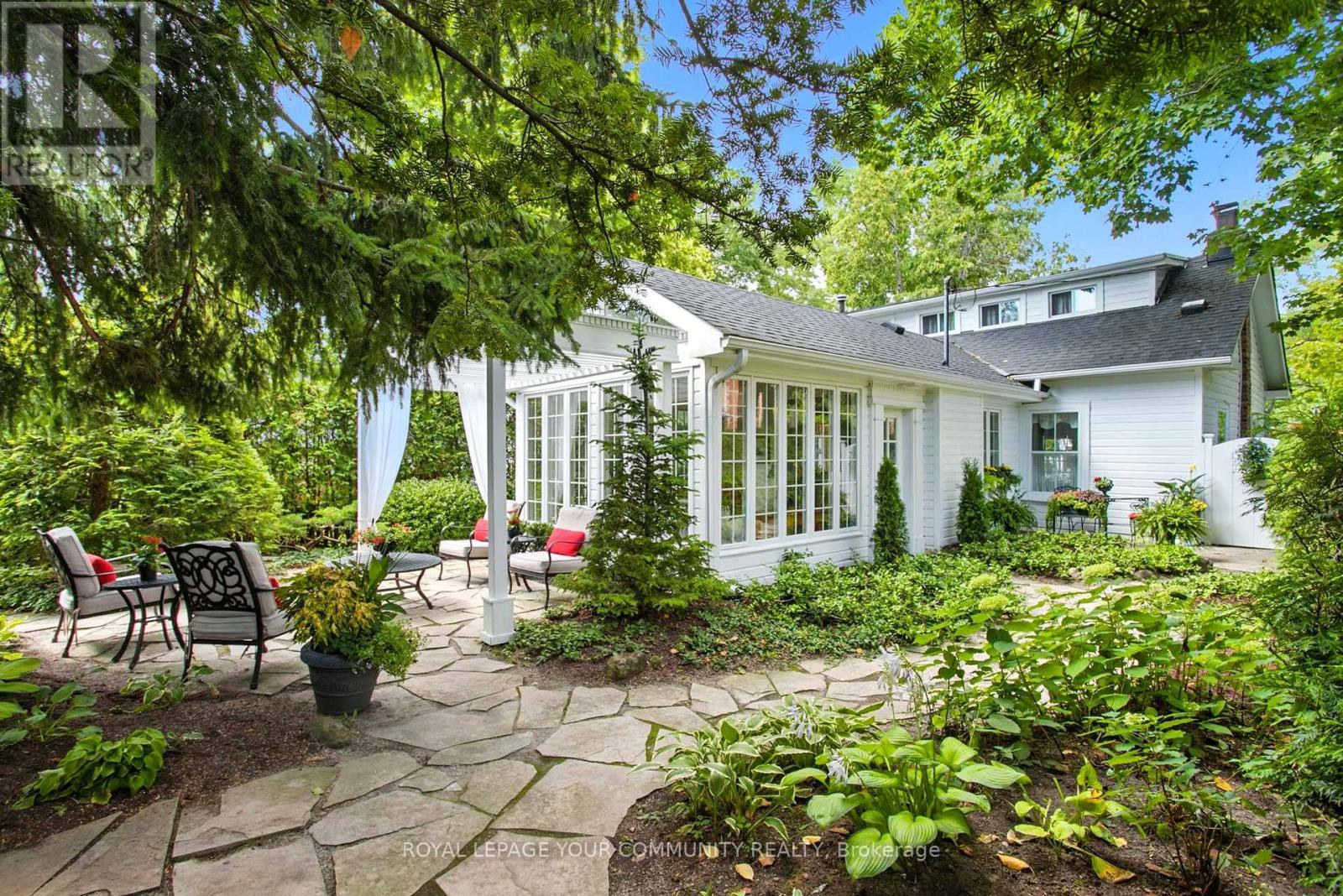 Photo 32 of 39 Colborne Street, Markham ON