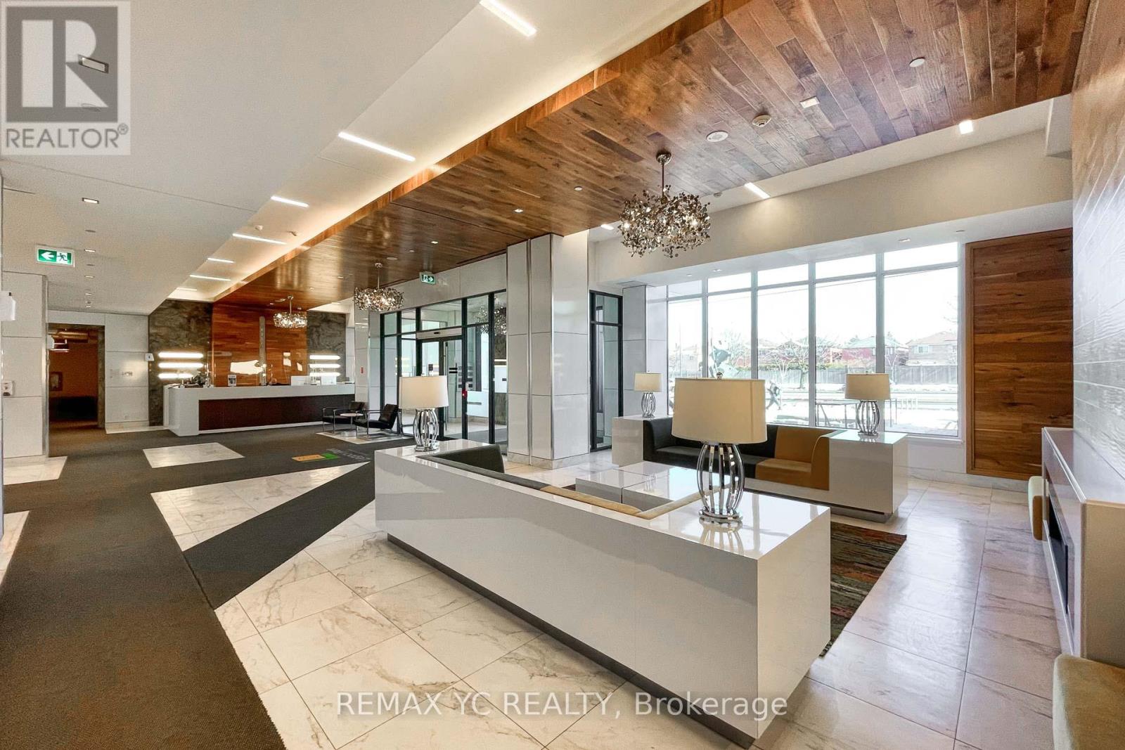 Photo 2 of 528 7900 Bathurst Street, Vaughan ON