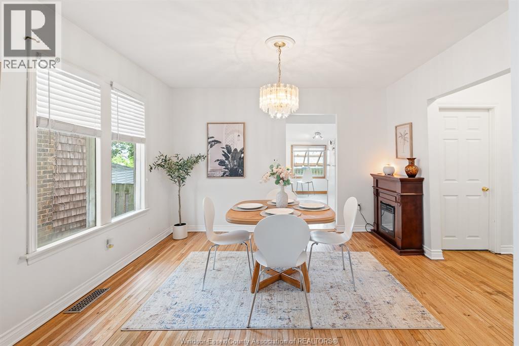 Photo 10 of 1409 Marentette Avenue, Windsor ON