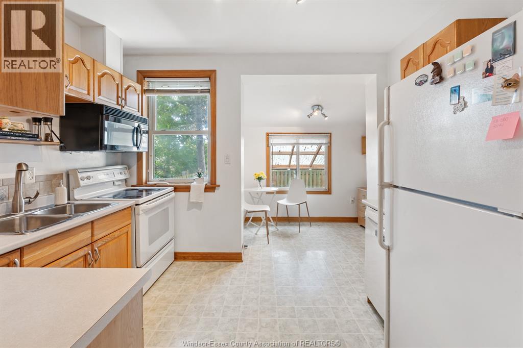 Photo 12 of 1409 Marentette Avenue, Windsor ON
