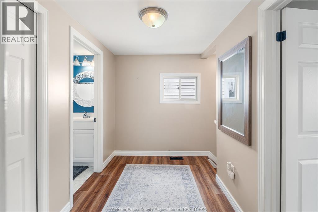 Photo 19 of 1409 Marentette Avenue, Windsor ON