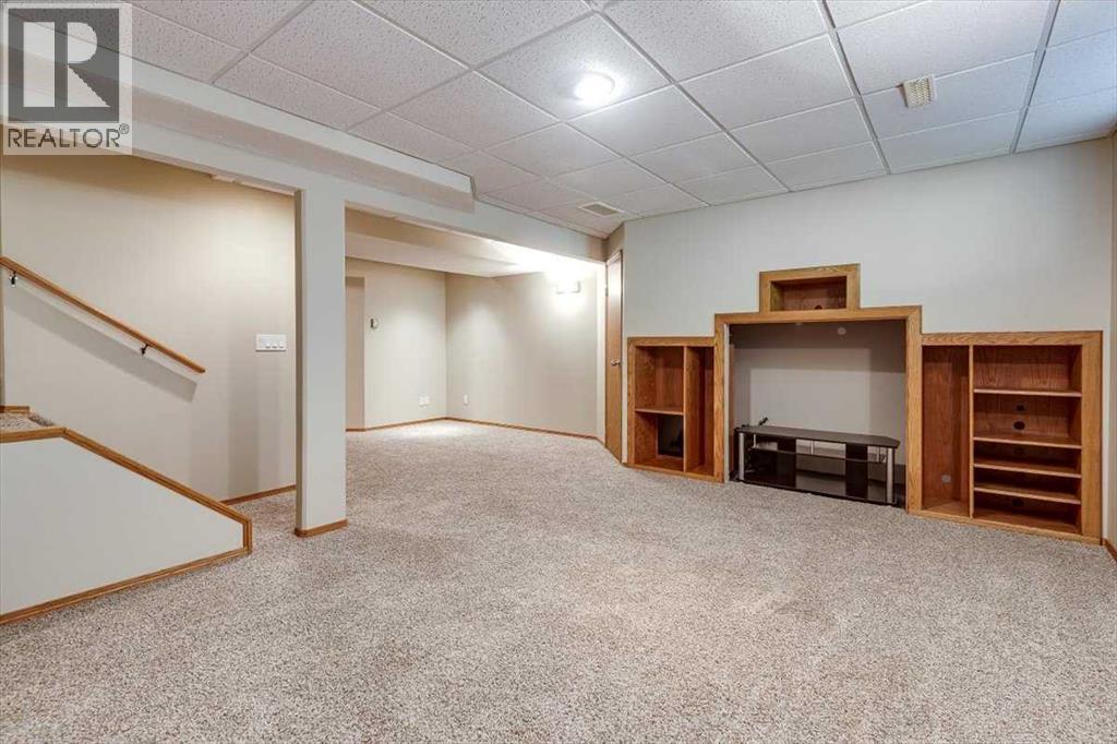 Photo 32 of 301 Addington Drive, Red Deer AB