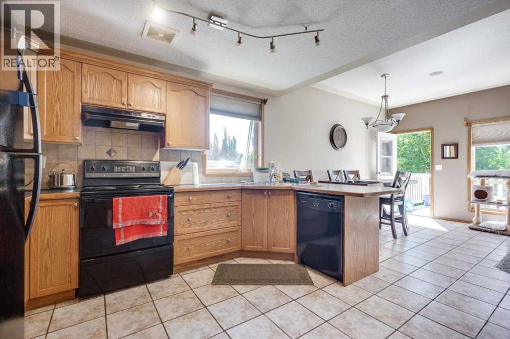 Photo 8 of 301 Addington Drive, Red Deer AB