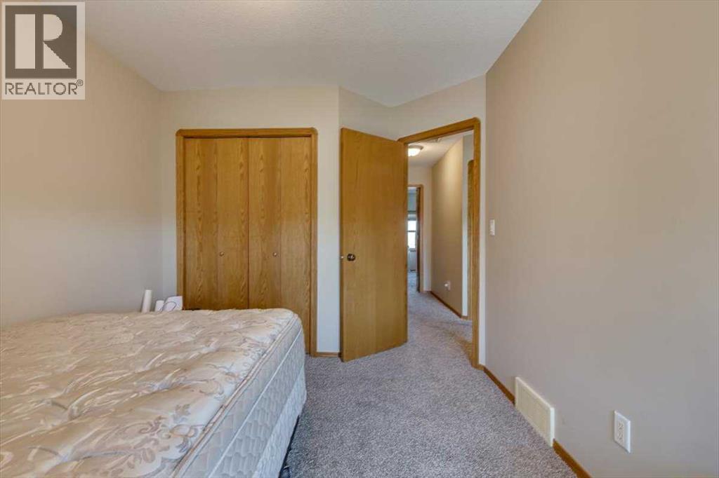 Photo 23 of 301 Addington Drive, Red Deer AB