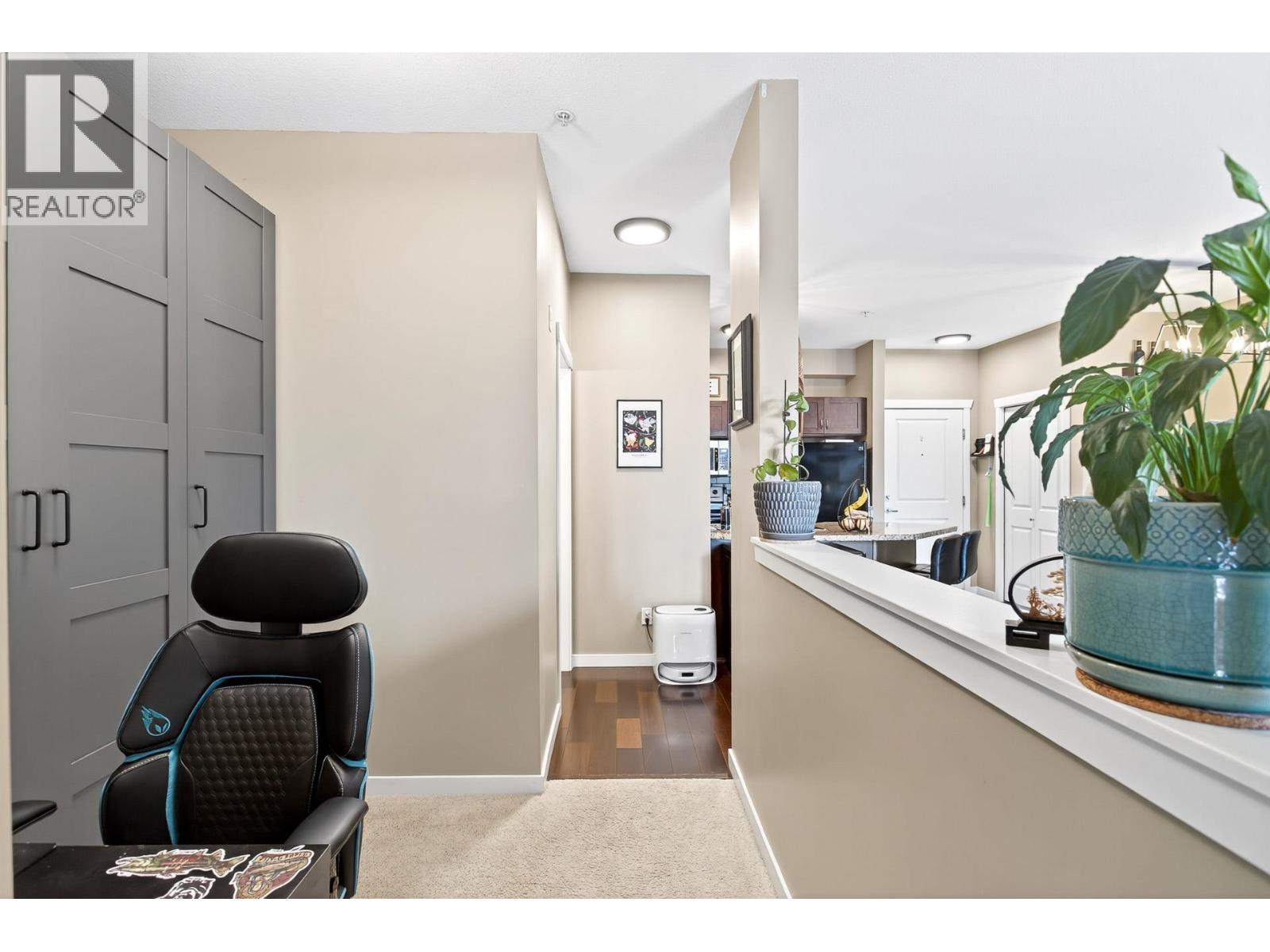 Photo 23 of 207 2336 Whyte Avenue, Port Coquitlam BC