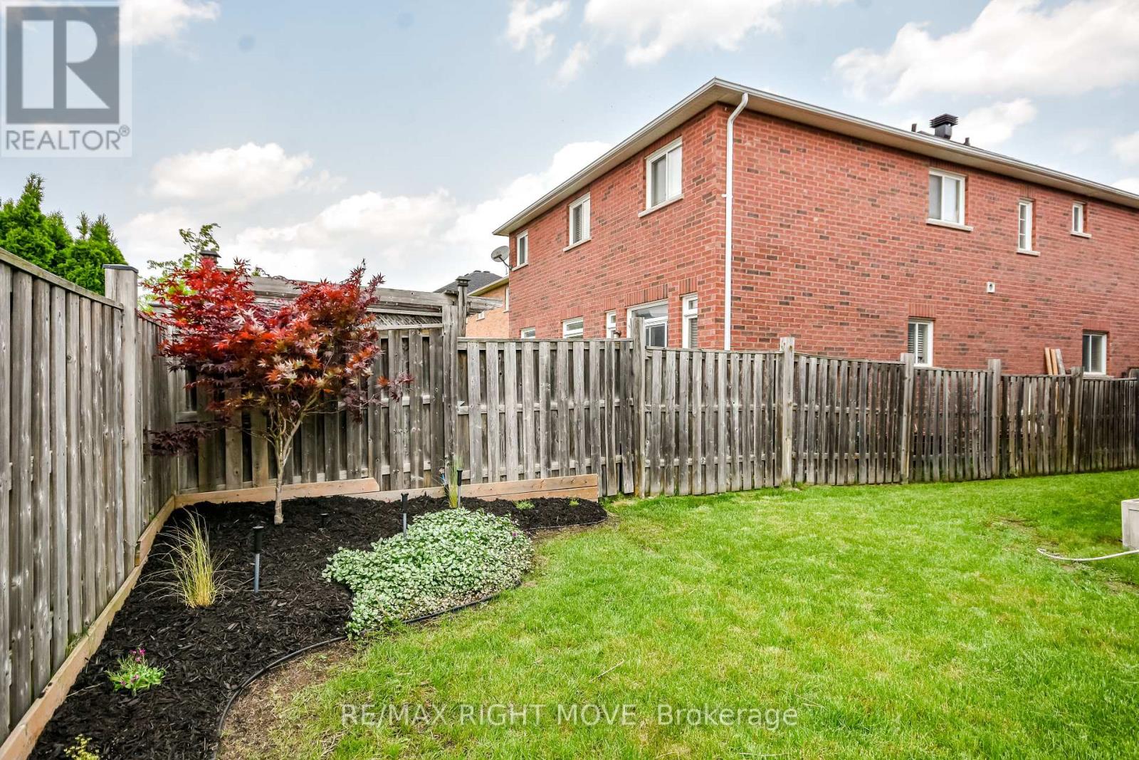 Photo 41 of 132 The Queensway, Barrie ON
