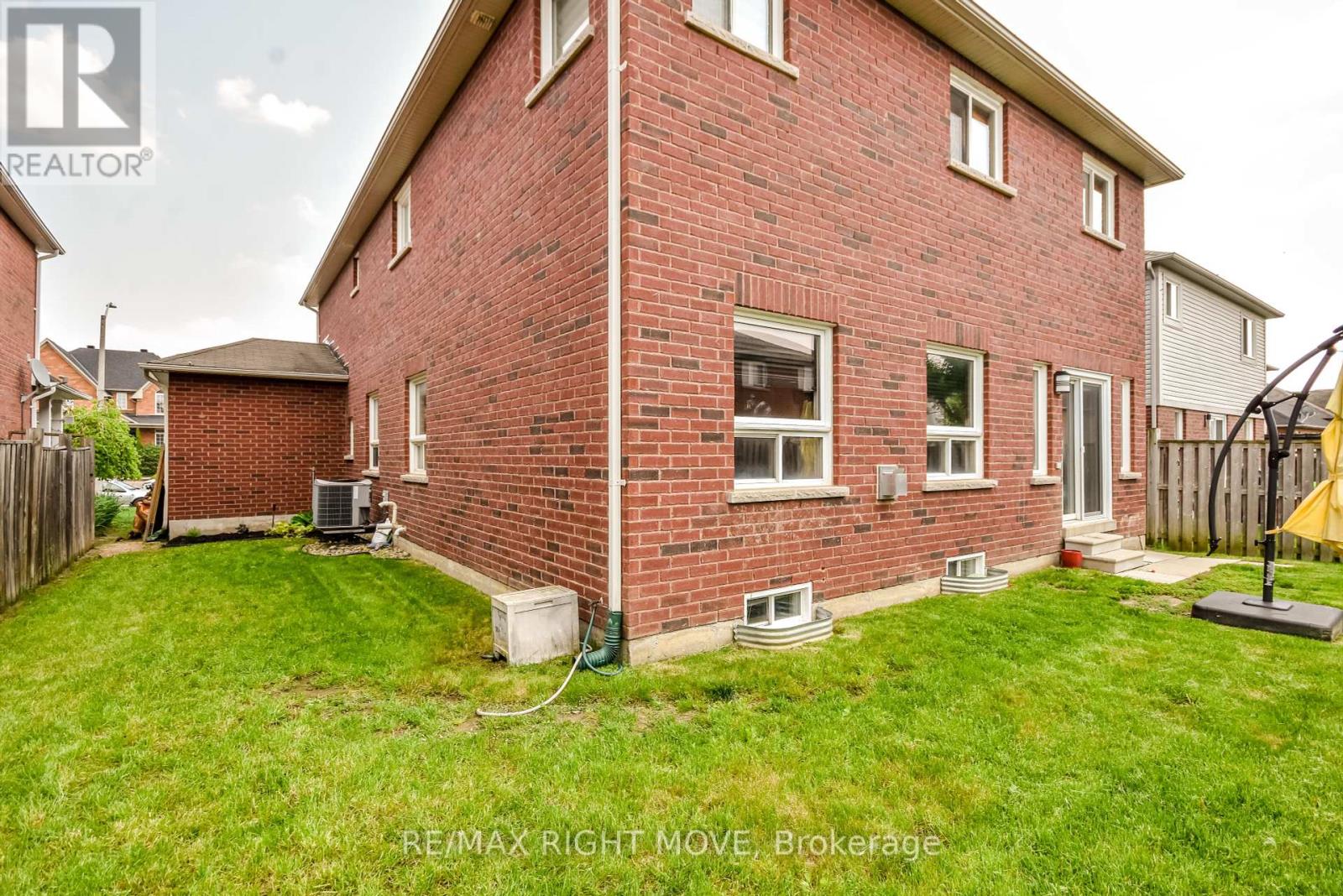 Photo 42 of 132 The Queensway, Barrie ON