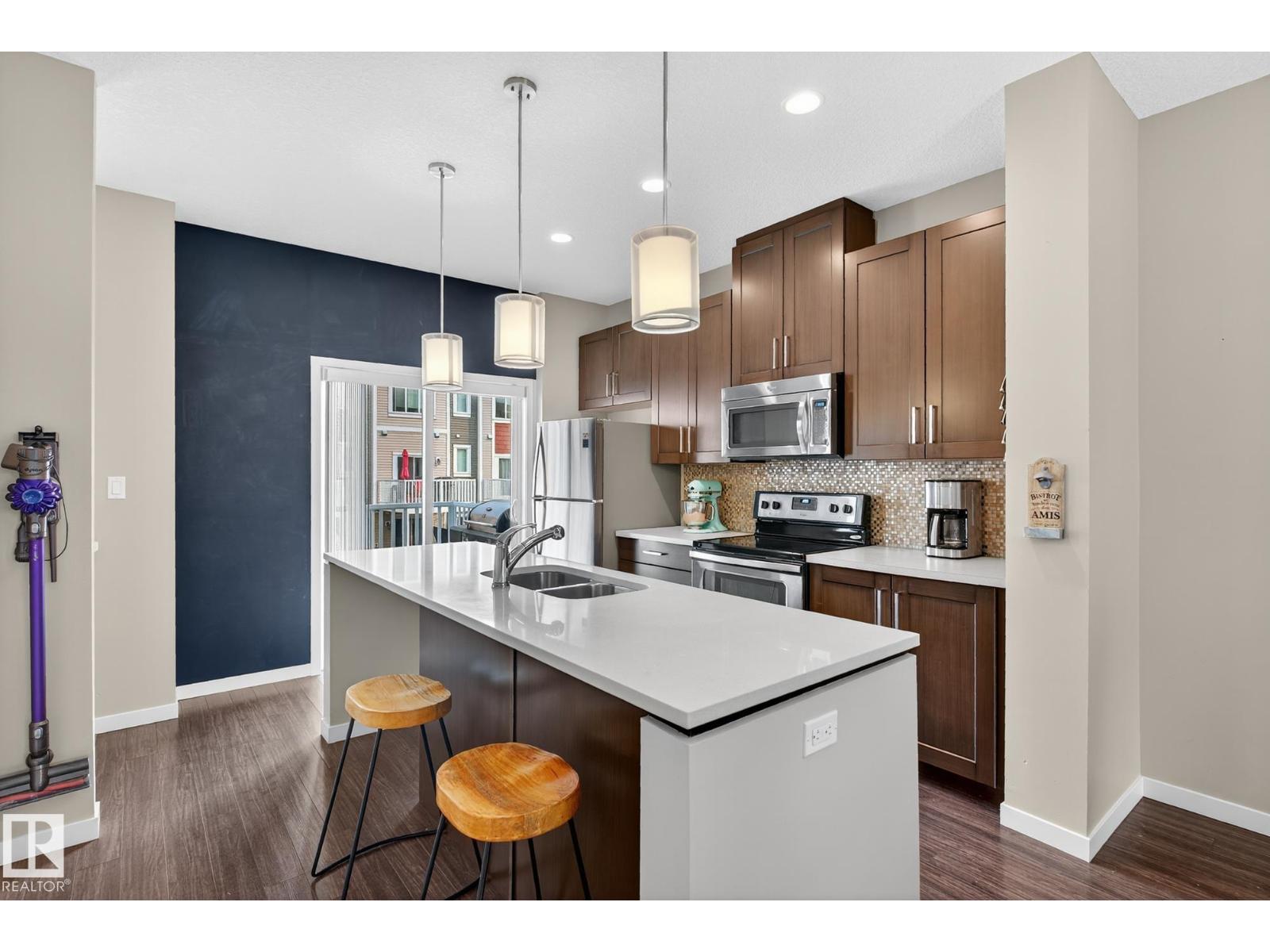 Photo 3 of 74 320 Secord Bv Nw, Edmonton AB