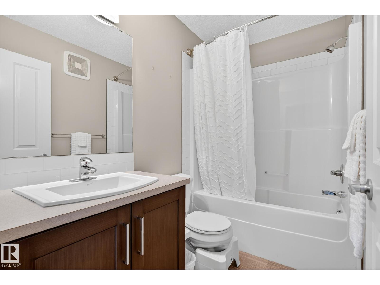 Photo 18 of 74 320 Secord Bv Nw, Edmonton AB