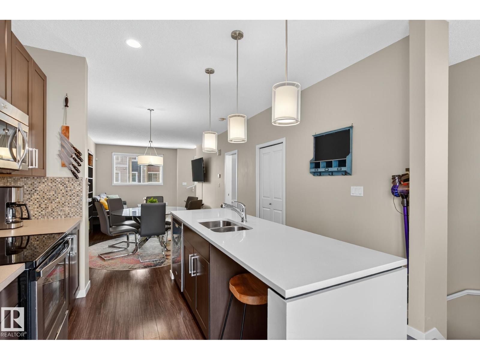 Photo 5 of 74 320 Secord Bv Nw, Edmonton AB