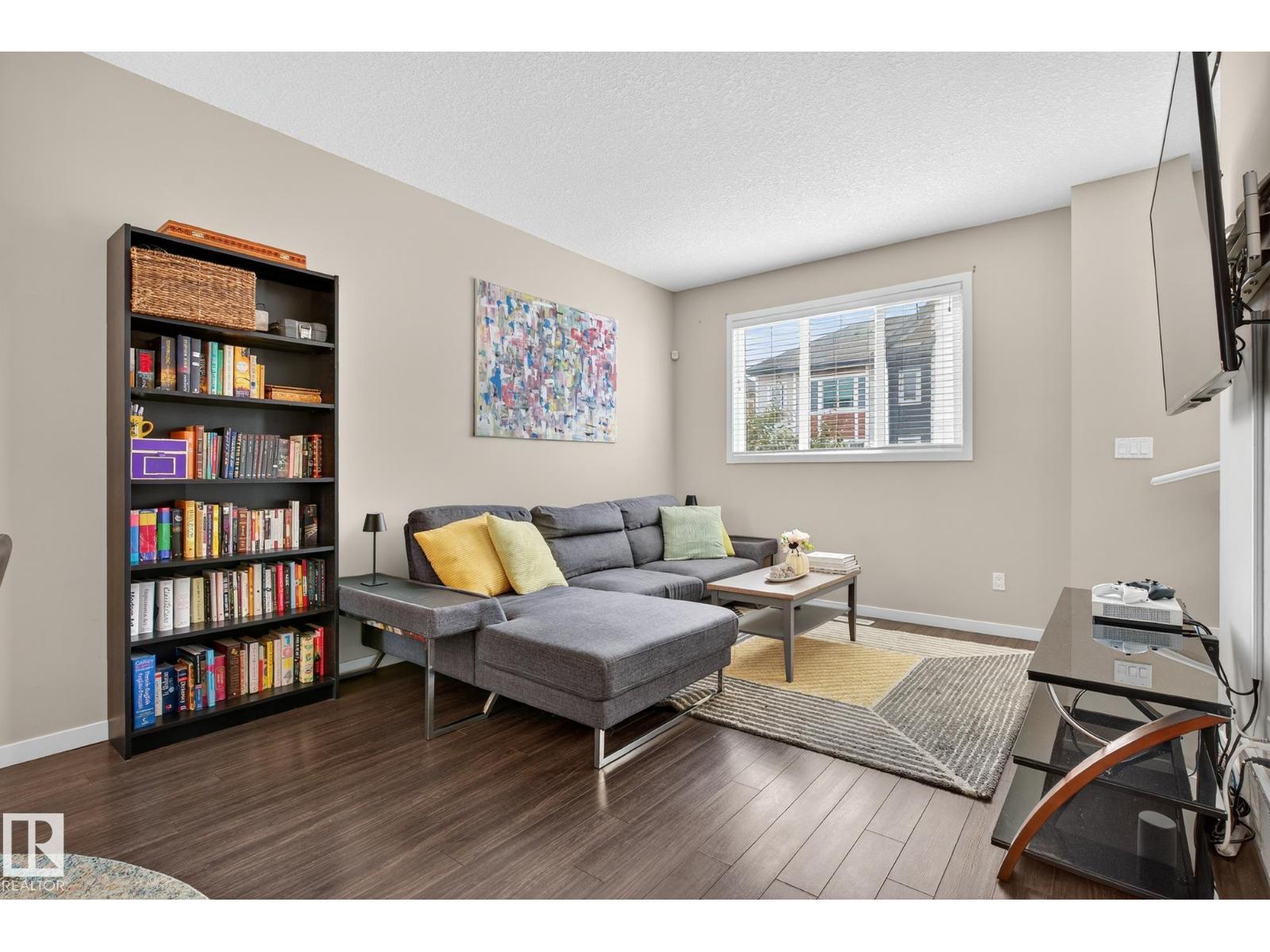 Photo 9 of 74 320 Secord Bv Nw, Edmonton AB
