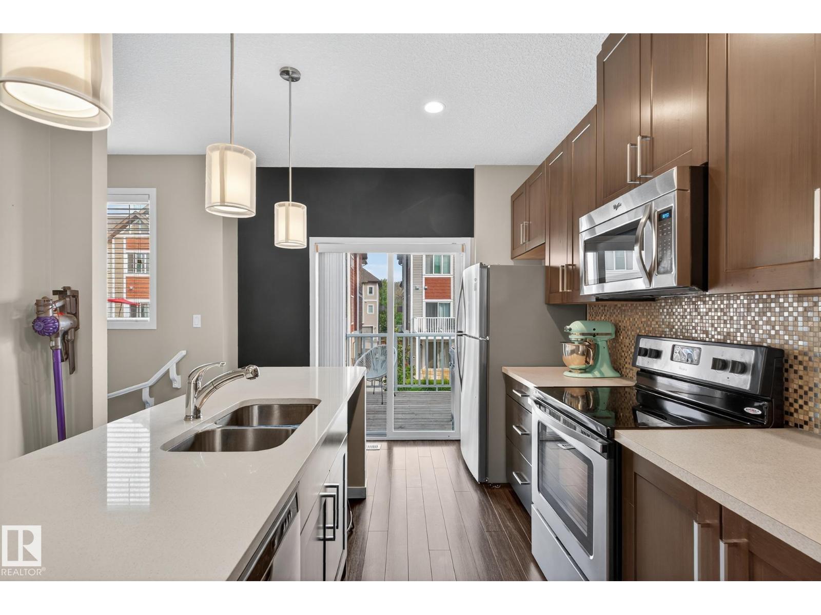 Photo 4 of 74 320 Secord Bv Nw, Edmonton AB