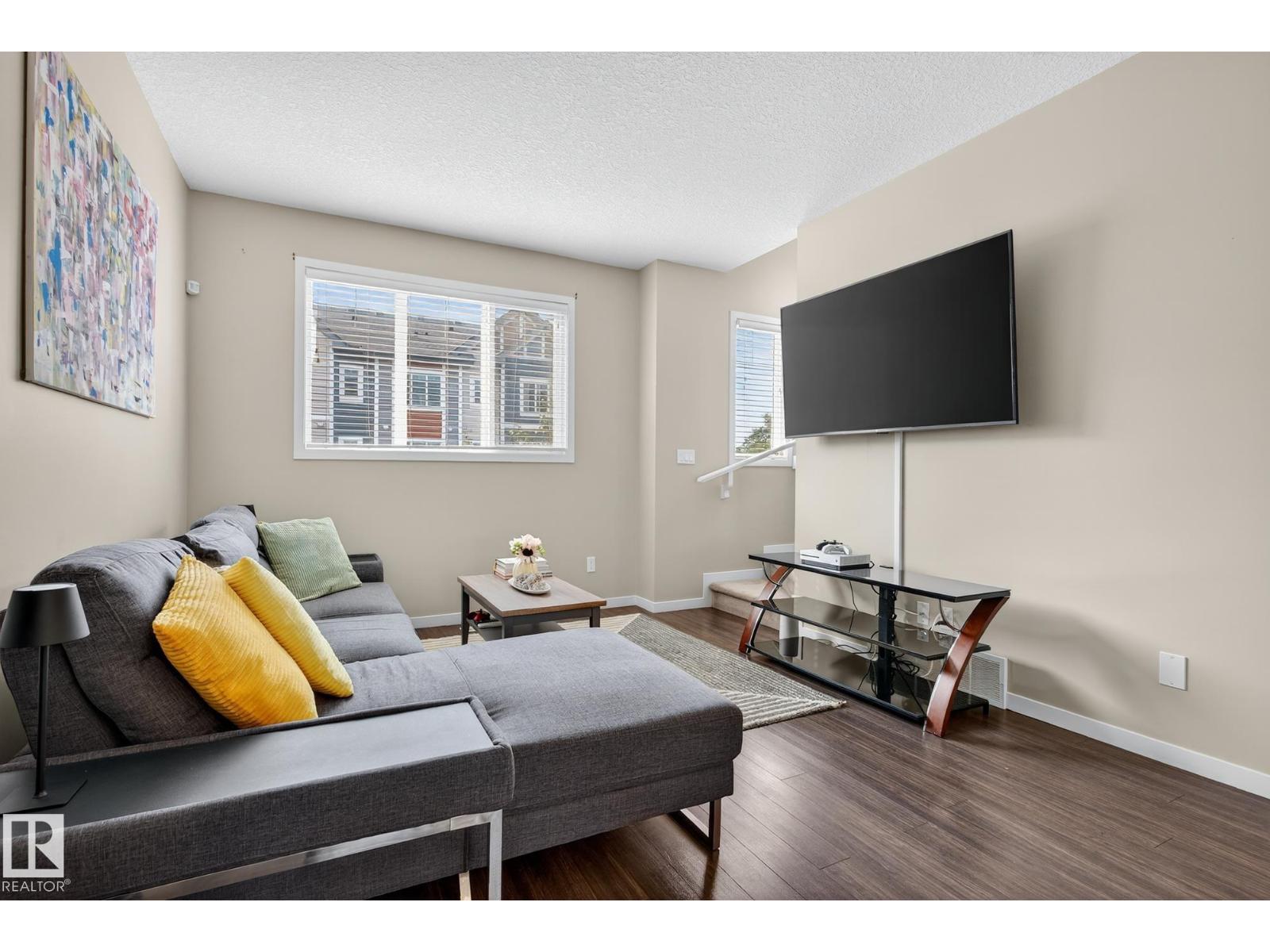 Photo 10 of 74 320 Secord Bv Nw, Edmonton AB