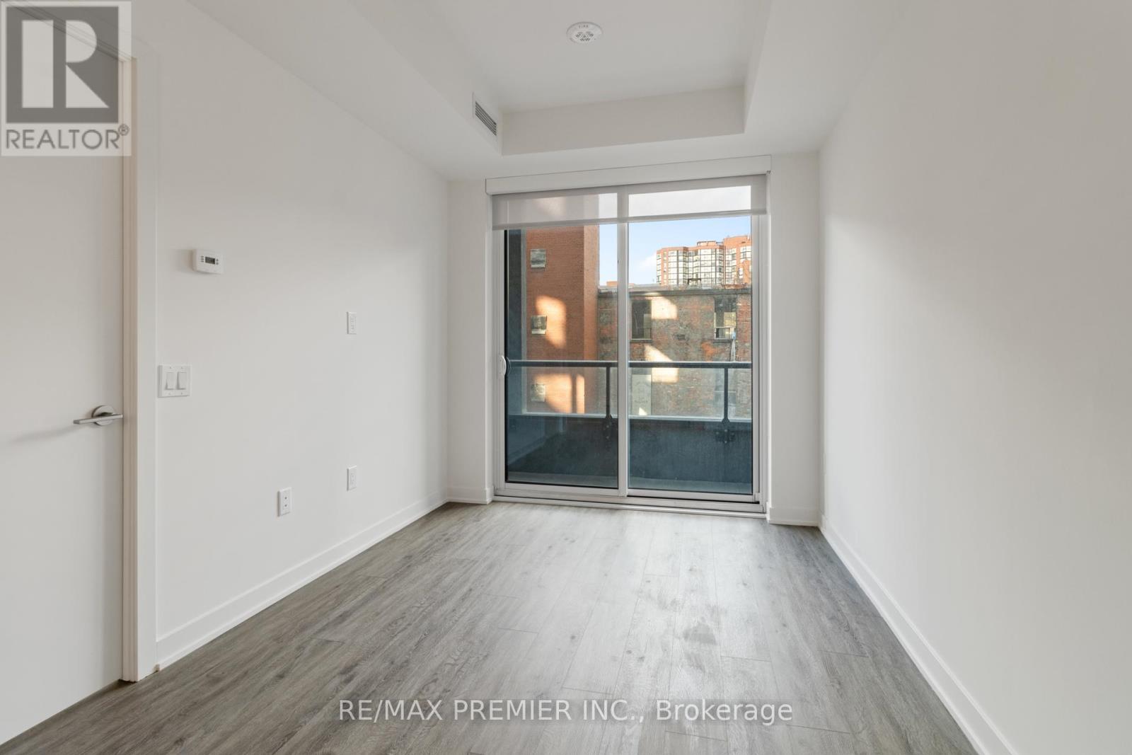 Photo 13 of 308 9 Tecumseth Street, Toronto ON