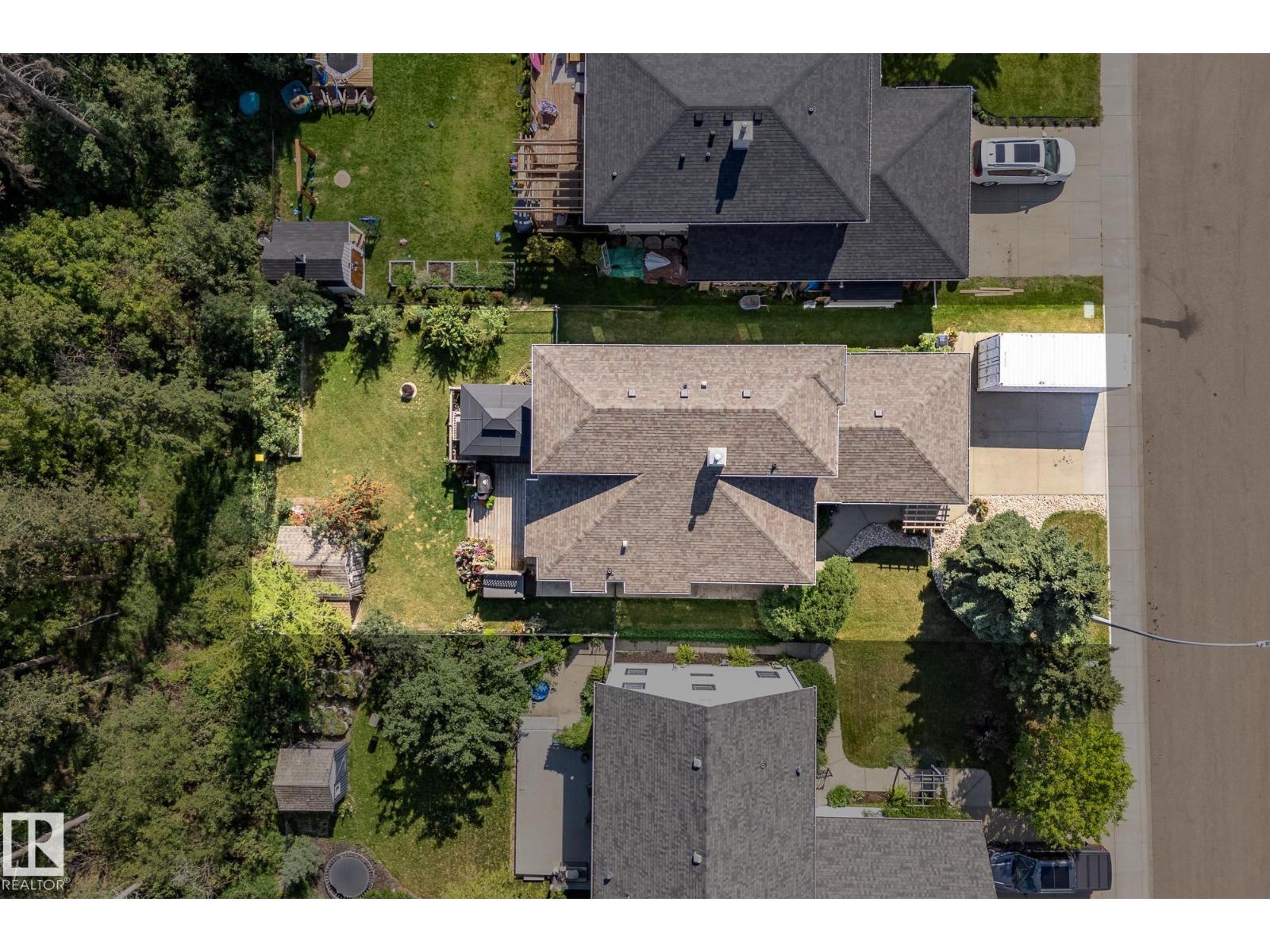 Photo 3 of 4603 42nd Street, Beaumont AB