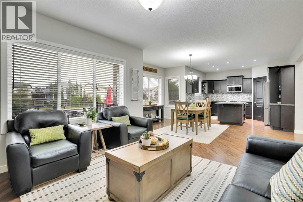Photo 9 of 142 Luxstone View Sw, Airdrie AB