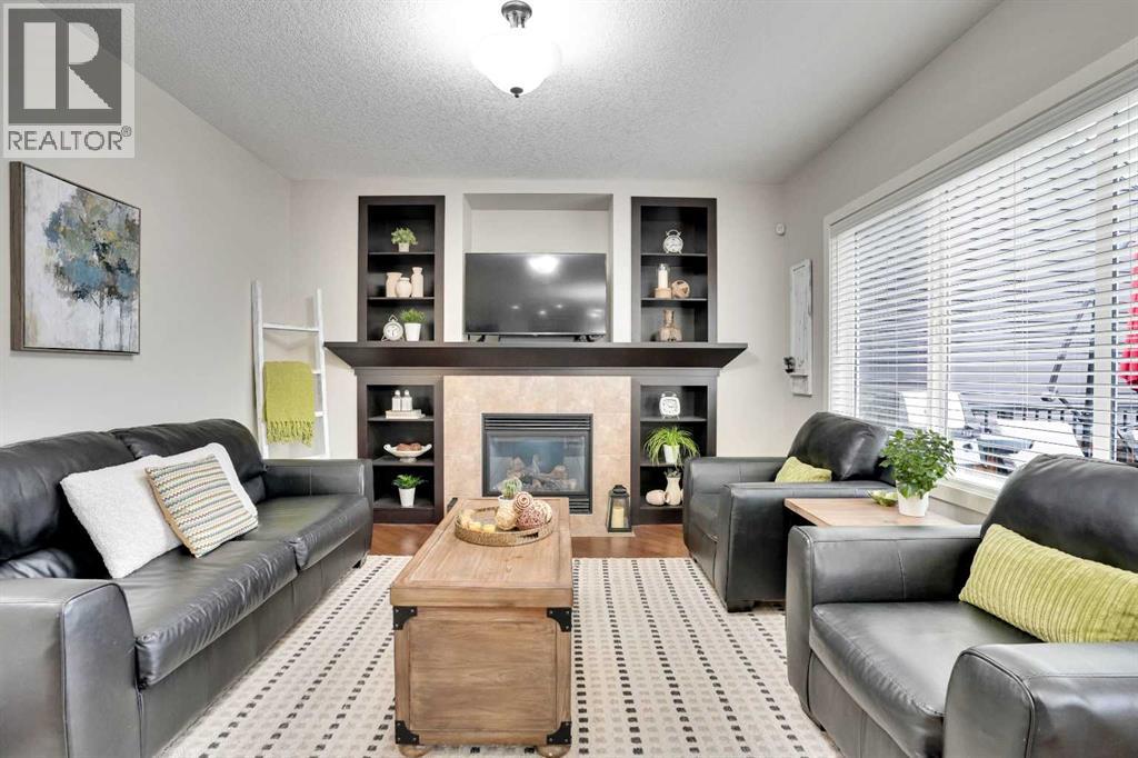Photo 8 of 142 Luxstone View Sw, Airdrie AB