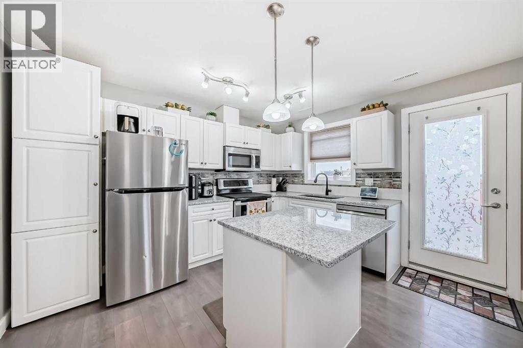 Photo 5 of 302 50 Westland Road, Okotoks AB