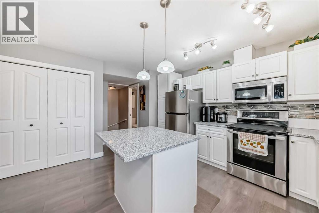 Photo 9 of 302 50 Westland Road, Okotoks AB