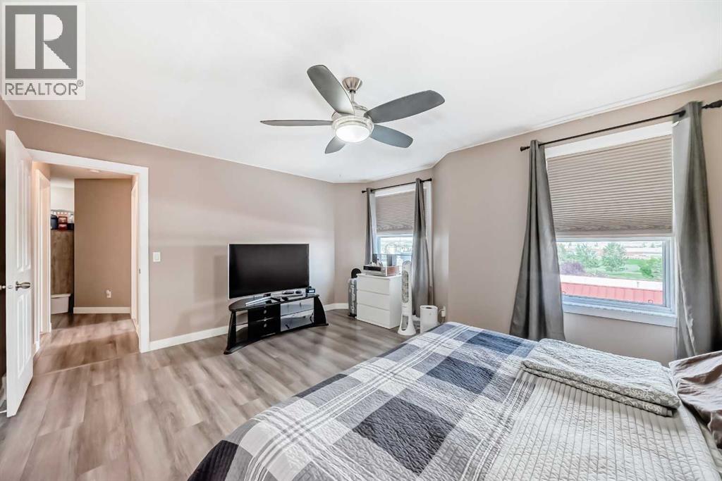 Photo 21 of 302 50 Westland Road, Okotoks AB