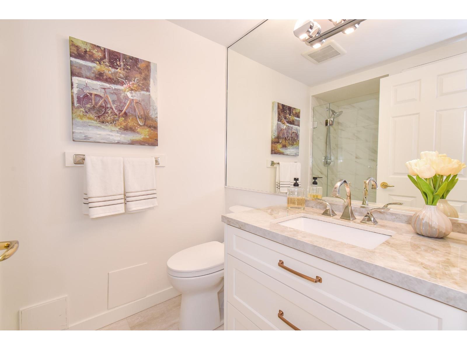 Photo 21 of 103 1441 Blackwood Street, White Rock BC