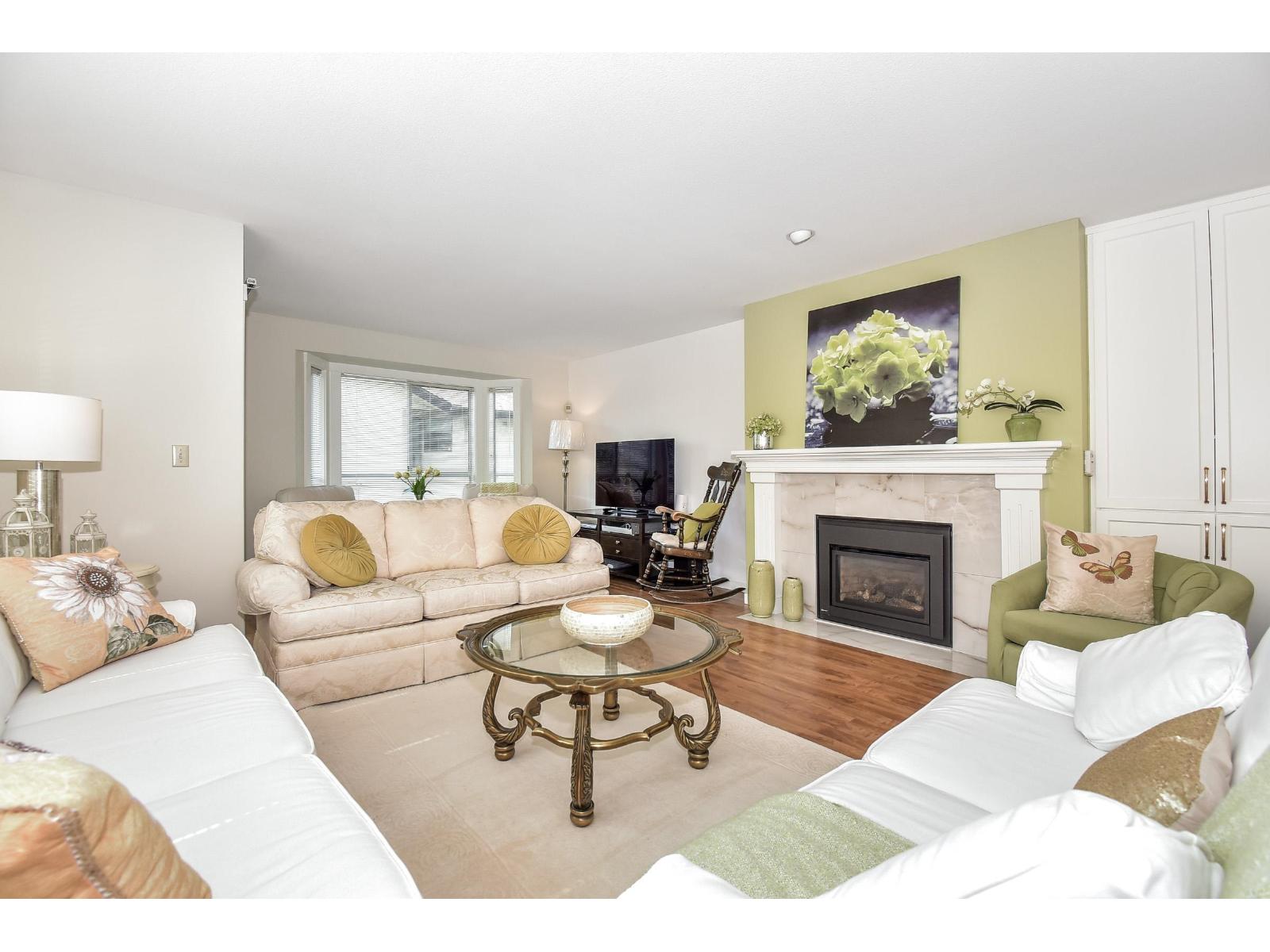 Photo 5 of 103 1441 Blackwood Street, White Rock BC