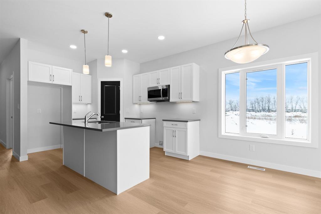 Photo 11 of 128 804 Manitoba Avenue, Selkirk MB