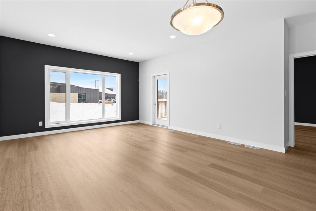 Photo 12 of 128 804 Manitoba Avenue, Selkirk MB