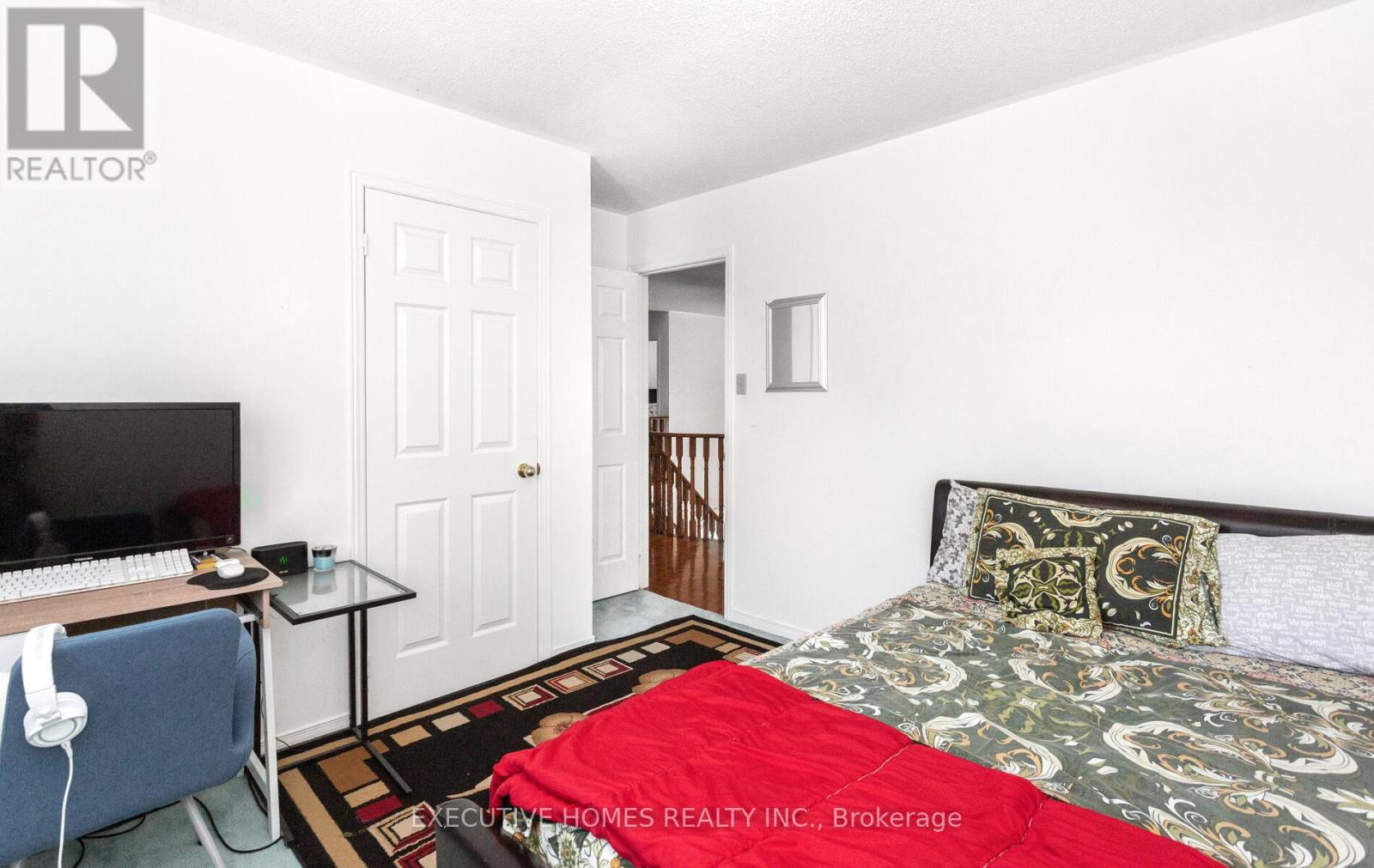 Photo 33 of 5489 Glen Erin Drive, Mississauga ON