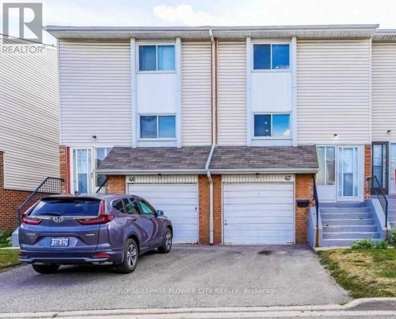Photo 1 of 61 47 Franklin Court, Brampton ON