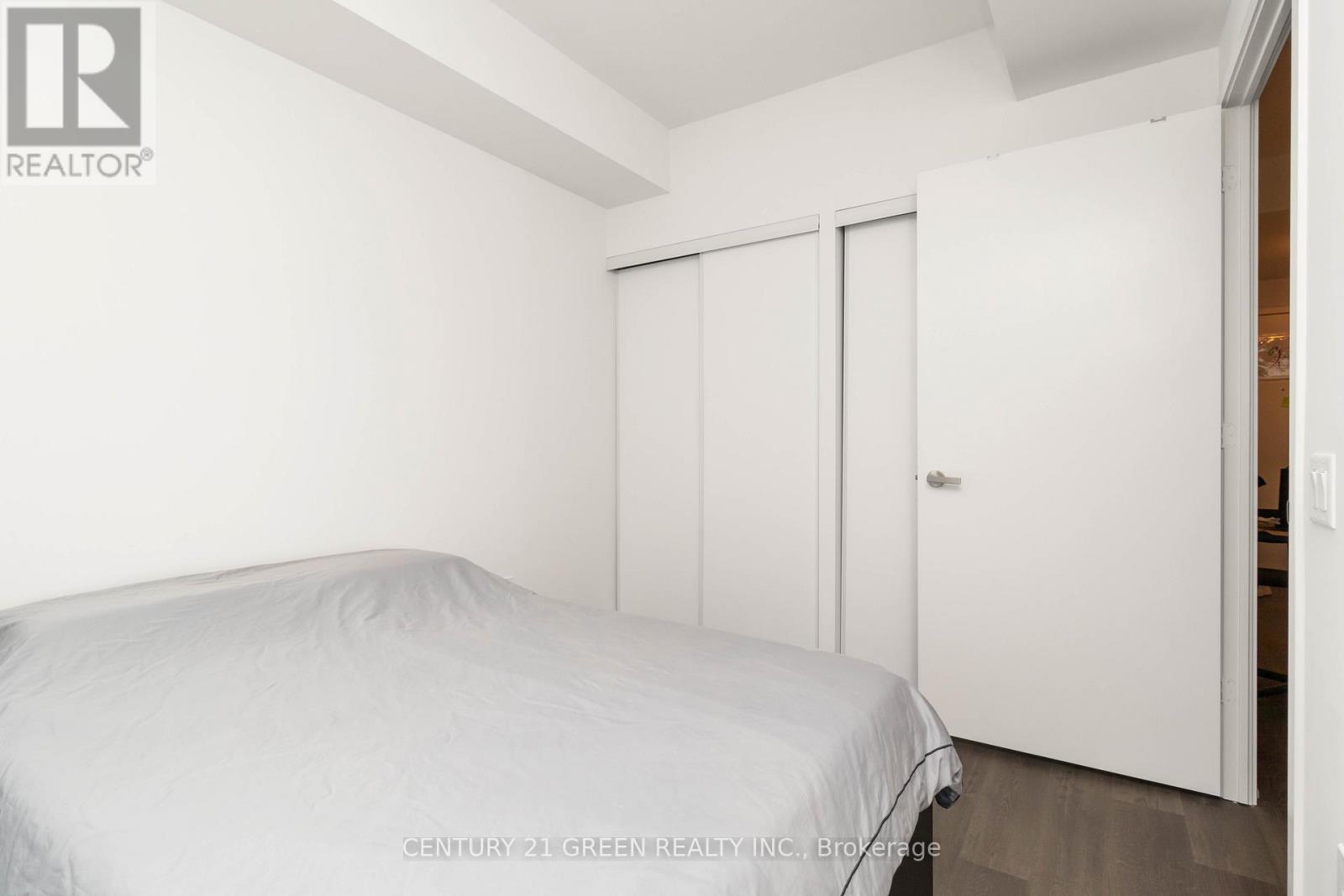 Photo 13 of 5111 3900 Confederation Parkway, Mississauga ON