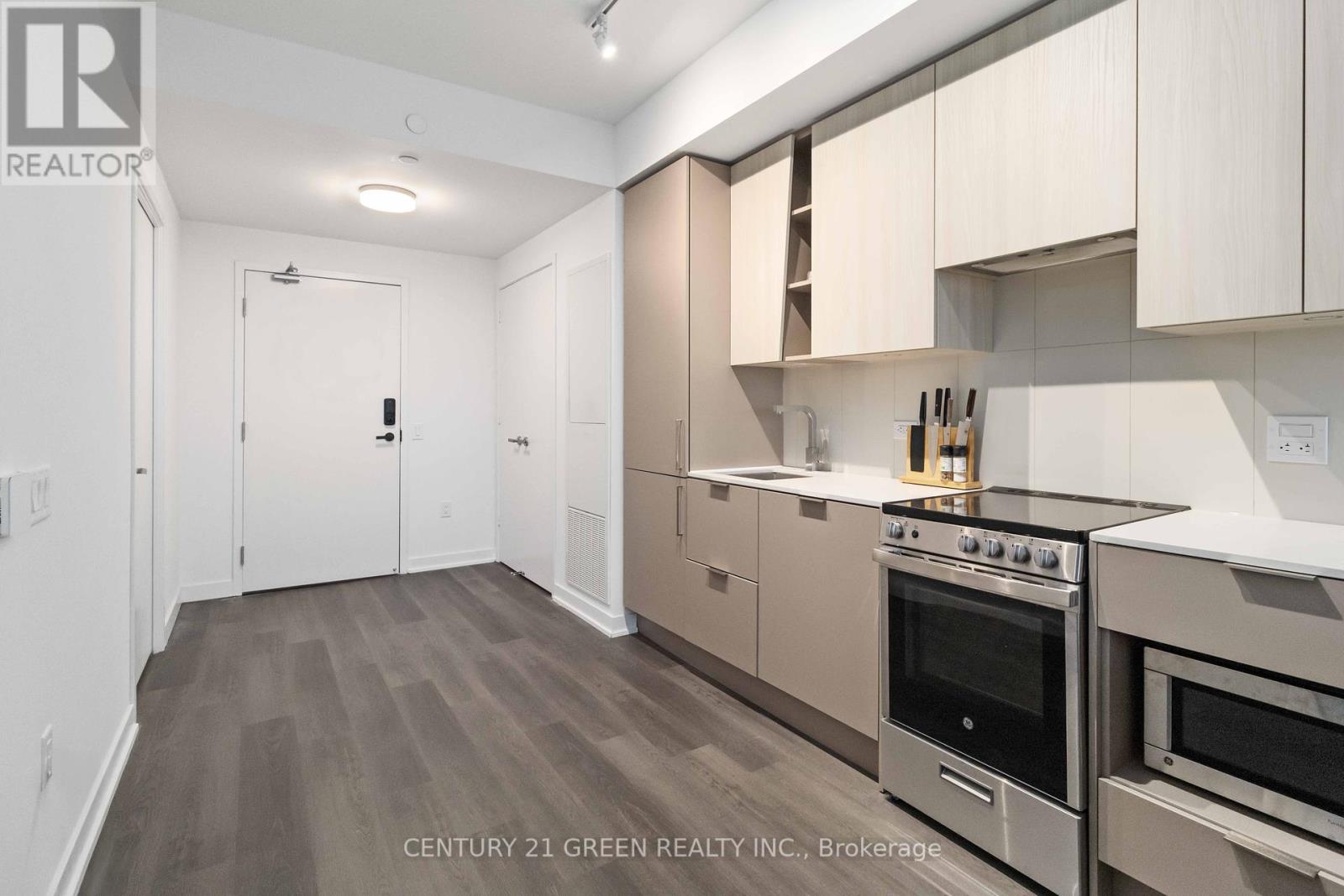 Photo 6 of 5111 3900 Confederation Parkway, Mississauga ON
