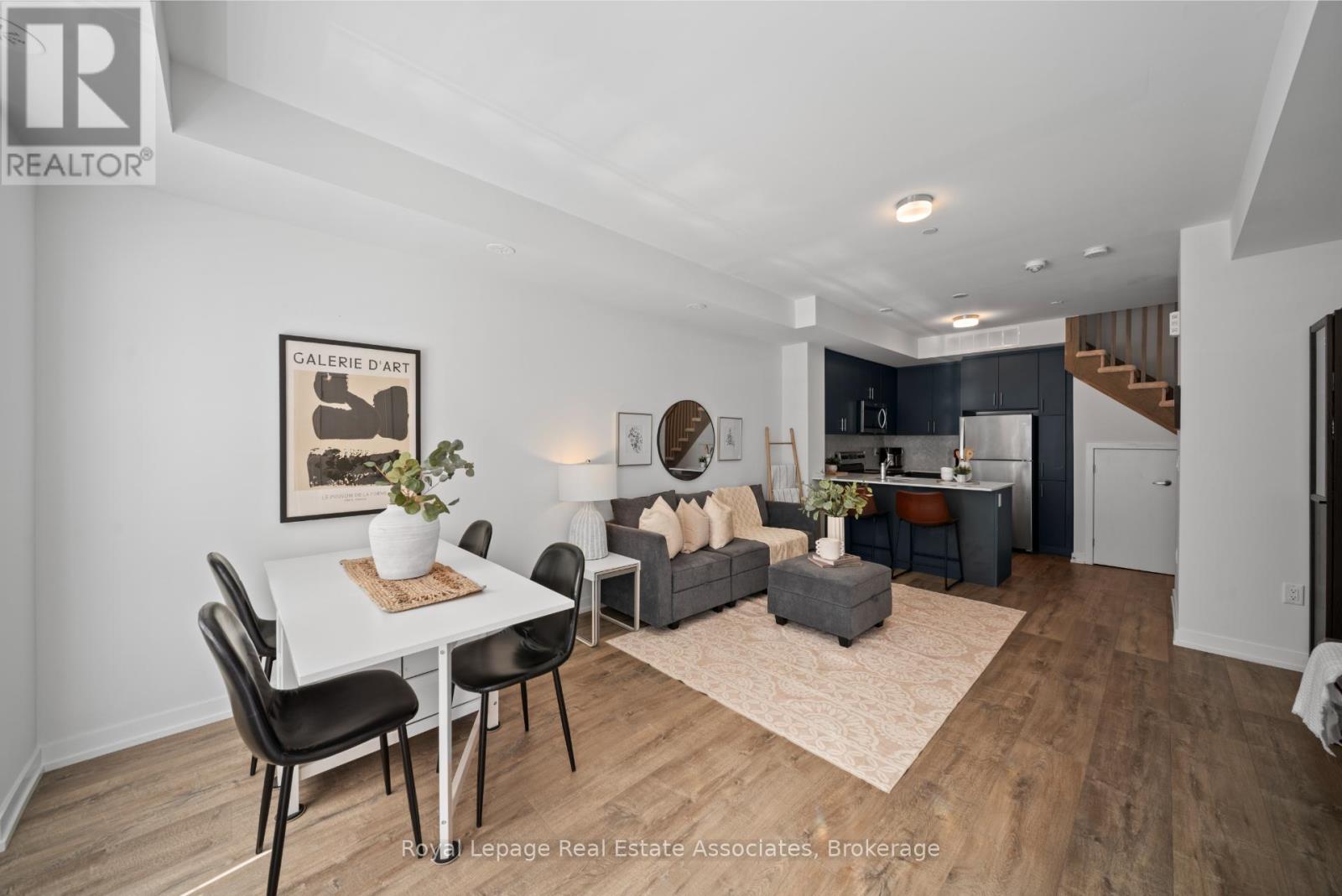 Photo 1 of 10 3546 Colonial Drive, Mississauga ON