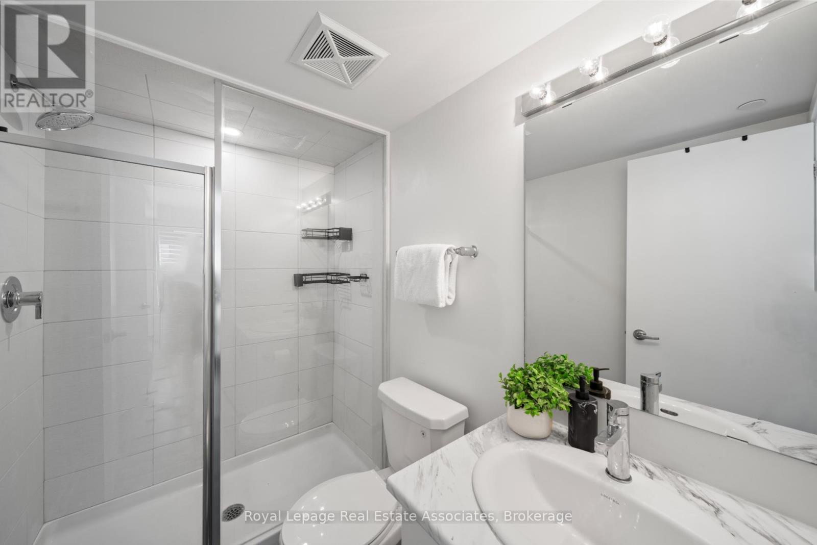Photo 18 of 10 3546 Colonial Drive, Mississauga ON
