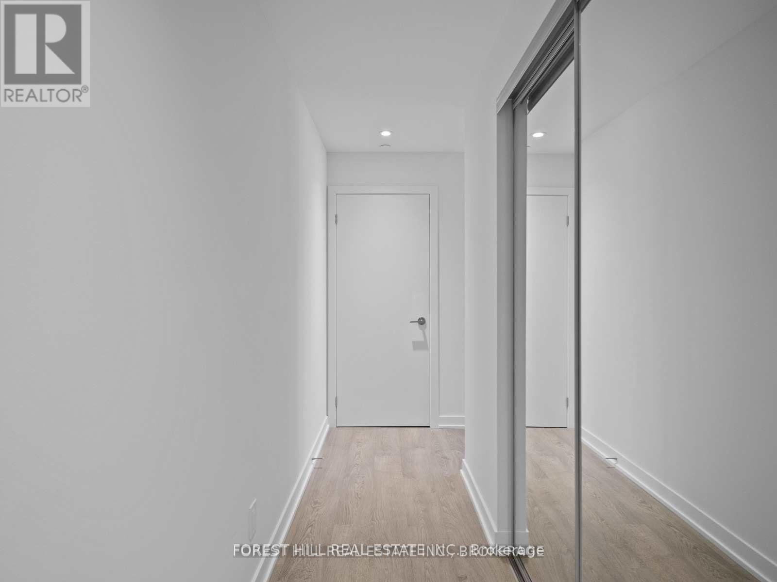 Photo 3 of 1507 1928 Lakeshore Boulevard, Toronto ON