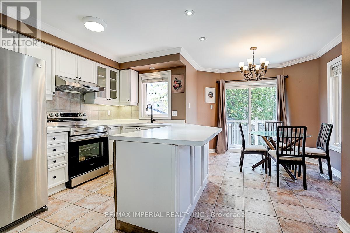 Photo 13 of 6950 Elliott Parliament Street, Mississauga ON