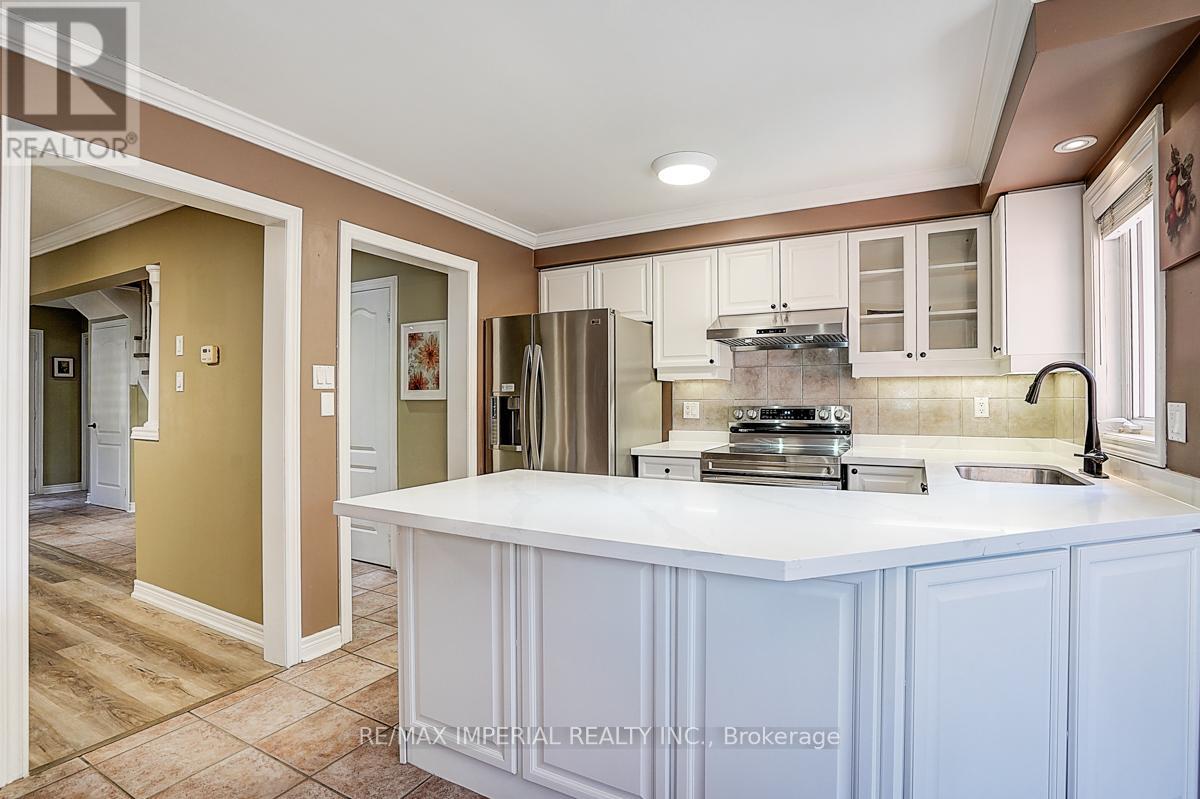 Photo 16 of 6950 Elliott Parliament Street, Mississauga ON