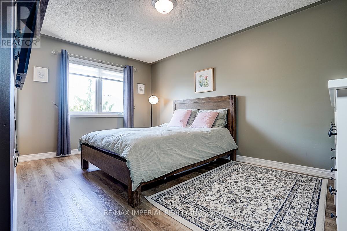 Photo 22 of 6950 Elliott Parliament Street, Mississauga ON