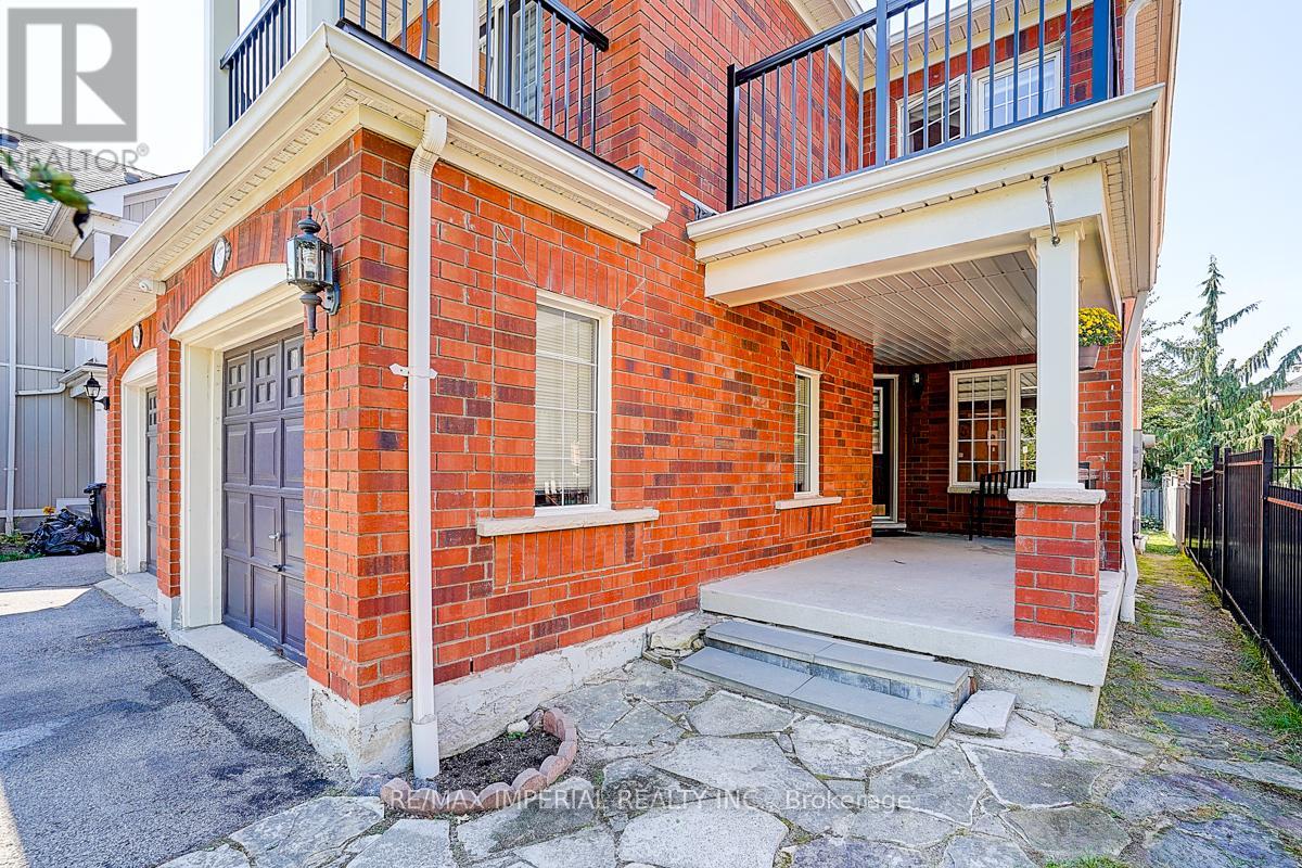 Photo 3 of 6950 Elliott Parliament Street, Mississauga ON