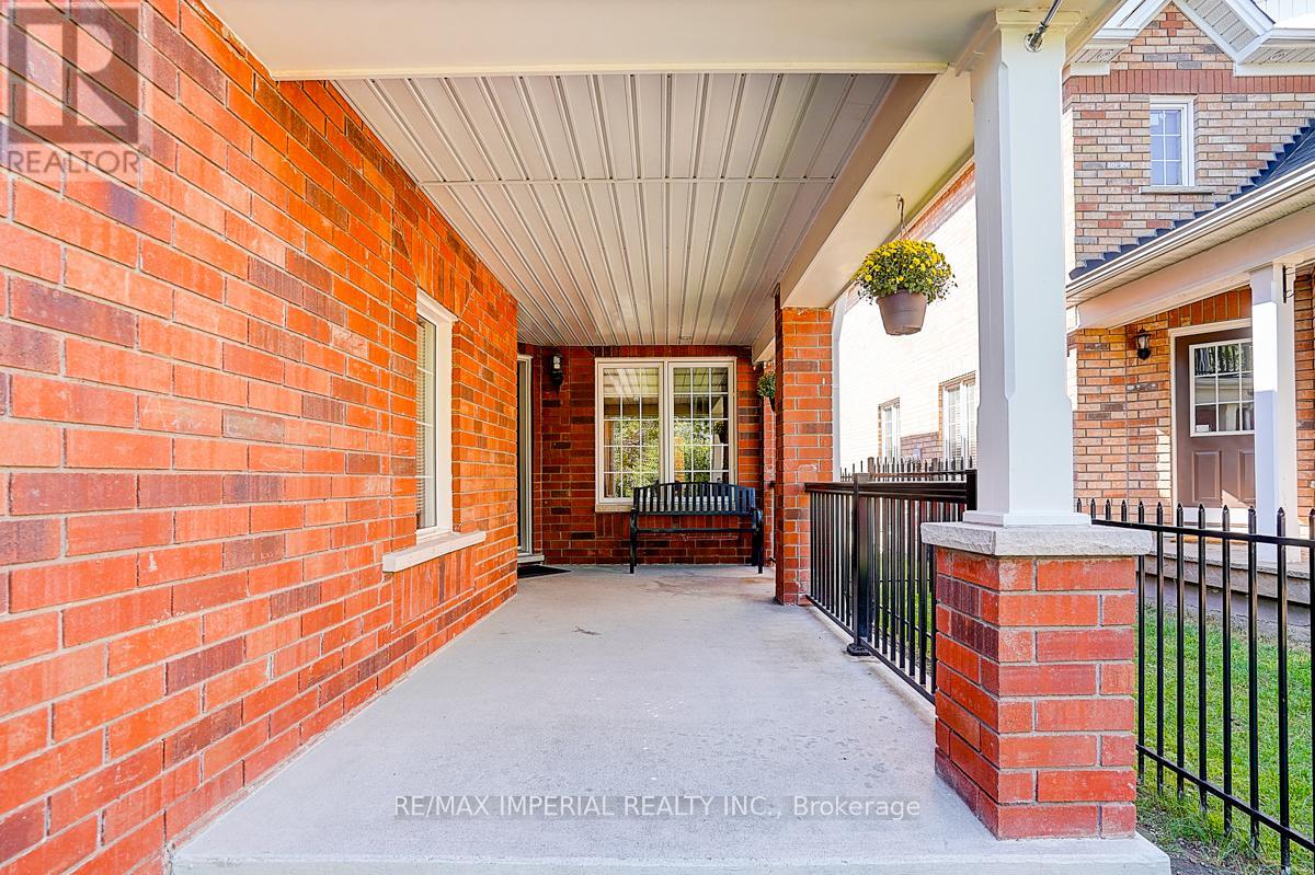 Photo 4 of 6950 Elliott Parliament Street, Mississauga ON