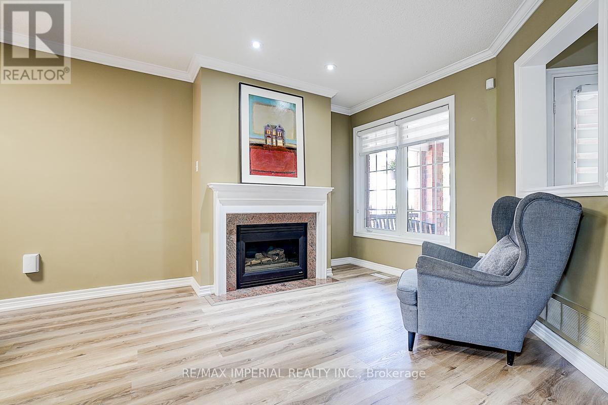 Photo 6 of 6950 Elliott Parliament Street, Mississauga ON