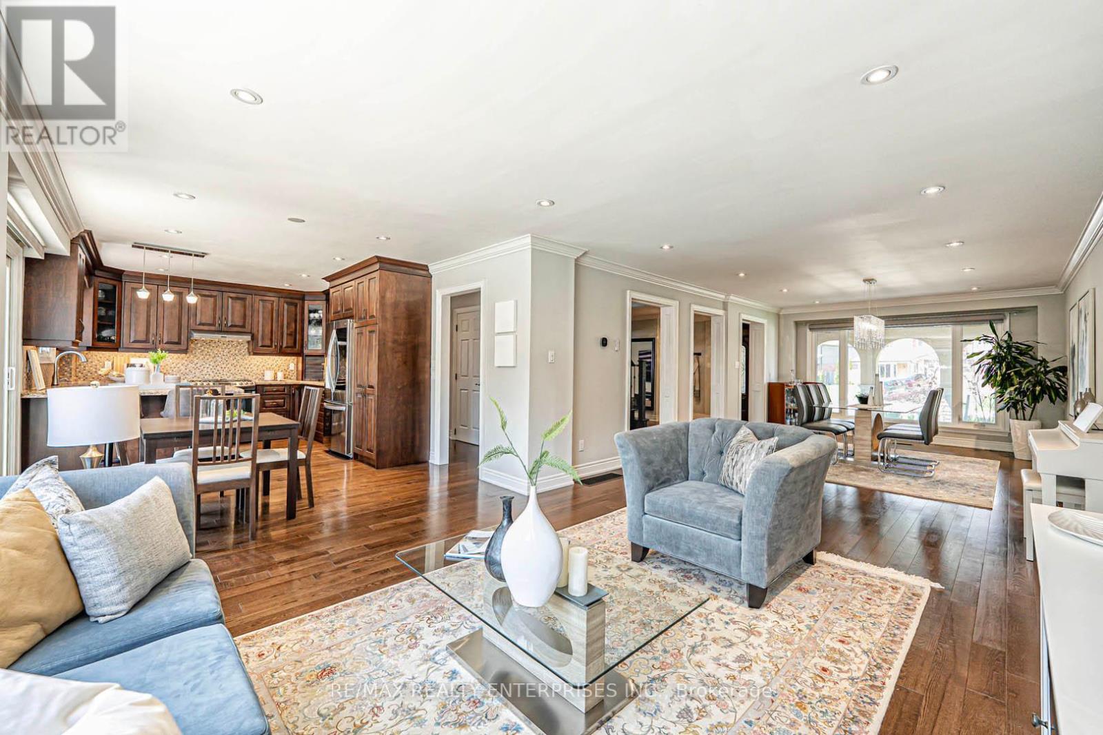 Photo 10 of 2344 Kenbarb Road, Mississauga ON