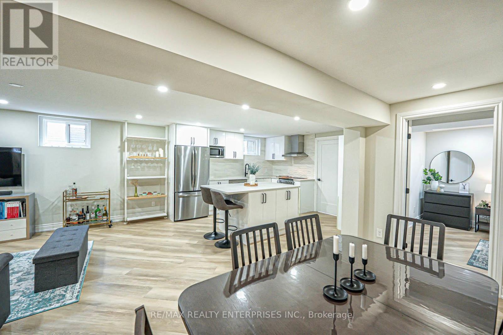 Photo 29 of 2344 Kenbarb Road, Mississauga ON