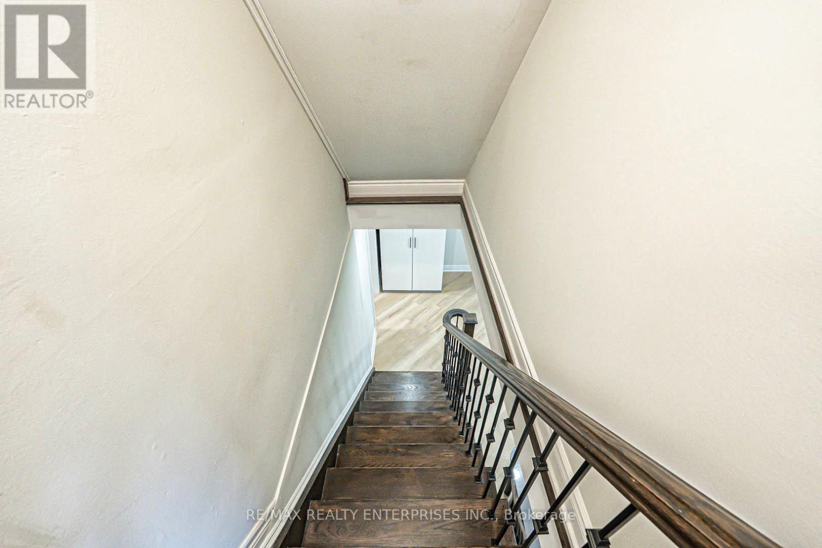 Photo 41 of 2344 Kenbarb Road, Mississauga ON